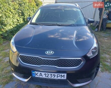 Чорний Кіа Niro, об'ємом двигуна 1.6 л та пробігом 177 тис. км за 15200 $, фото 2 на Automoto.ua