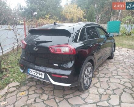 Чорний Кіа Niro, об'ємом двигуна 1.6 л та пробігом 177 тис. км за 15200 $, фото 10 на Automoto.ua