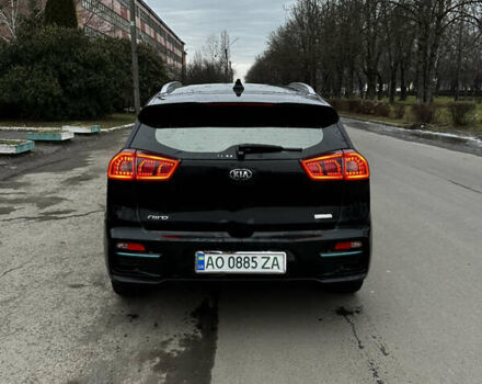 Черный Киа Niro, объемом двигателя 0 л и пробегом 190 тыс. км за 16500 $, фото 1 на Automoto.ua