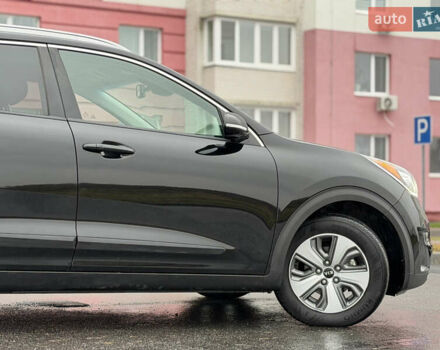 Черный Киа Niro, объемом двигателя 1.6 л и пробегом 98 тыс. км за 18999 $, фото 30 на Automoto.ua