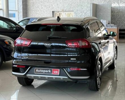 Черный Киа Niro, объемом двигателя 1.6 л и пробегом 65 тыс. км за 18190 $, фото 4 на Automoto.ua