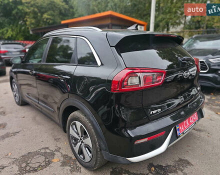 Черный Киа Niro, объемом двигателя 1.6 л и пробегом 132 тыс. км за 13500 $, фото 4 на Automoto.ua