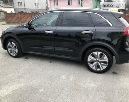 Чорний Кіа Niro, об'ємом двигуна 0 л та пробігом 158 тис. км за 18699 $, фото 16 на Automoto.ua