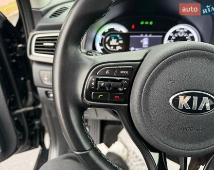 Черный Киа Niro, объемом двигателя 1.6 л и пробегом 98 тыс. км за 18999 $, фото 53 на Automoto.ua