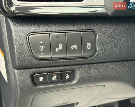 Черный Киа Niro, объемом двигателя 1.6 л и пробегом 98 тыс. км за 18999 $, фото 50 на Automoto.ua