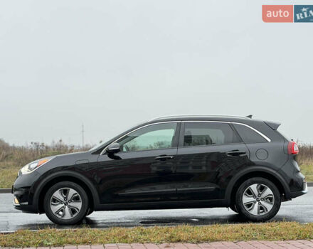 Черный Киа Niro, объемом двигателя 1.6 л и пробегом 98 тыс. км за 18999 $, фото 17 на Automoto.ua