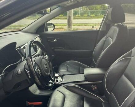 Киа Niro 2018 в Черткове на Automoto.ua Черный Киа Niro, объемом двигателя 0 л и пробегом 209 тыс. км за 17200 $, фото 19 на Automoto.ua