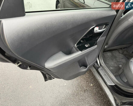 Черный Киа Niro, объемом двигателя 1.6 л и пробегом 98 тыс. км за 18999 $, фото 66 на Automoto.ua