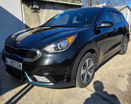 Черный Киа Niro, объемом двигателя 1.6 л и пробегом 140 тыс. км за 17900 $, фото 1 на Automoto.ua