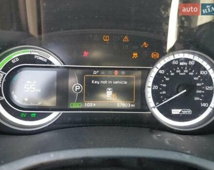 Чорний Кіа Niro, об'ємом двигуна 1.6 л та пробігом 93 тис. км за 9500 $, фото 5 на Automoto.ua