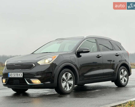 Черный Киа Niro, объемом двигателя 1.6 л и пробегом 98 тыс. км за 18999 $, фото 15 на Automoto.ua