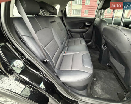 Черный Киа Niro, объемом двигателя 1.6 л и пробегом 98 тыс. км за 18999 $, фото 74 на Automoto.ua