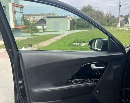 Киа Niro 2018 в Черткове на Automoto.ua Черный Киа Niro, объемом двигателя 0 л и пробегом 209 тыс. км за 17200 $, фото 20 на Automoto.ua
