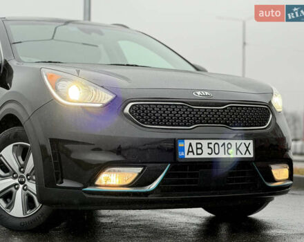 Черный Киа Niro, объемом двигателя 1.6 л и пробегом 98 тыс. км за 18999 $, фото 12 на Automoto.ua