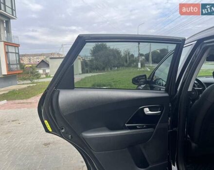 Киа Niro 2018 в Черткове на Automoto.ua Черный Киа Niro, объемом двигателя 0 л и пробегом 209 тыс. км за 17200 $, фото 10 на Automoto.ua