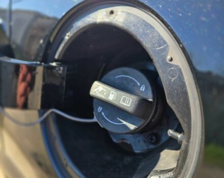 Черный Киа Niro, объемом двигателя 1.6 л и пробегом 140 тыс. км за 17900 $, фото 17 на Automoto.ua