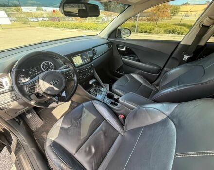 Черный Киа Niro, объемом двигателя 0 л и пробегом 50 тыс. км за 8000 $, фото 8 на Automoto.ua