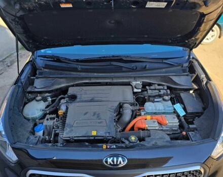 Черный Киа Niro, объемом двигателя 1.6 л и пробегом 140 тыс. км за 17900 $, фото 6 на Automoto.ua