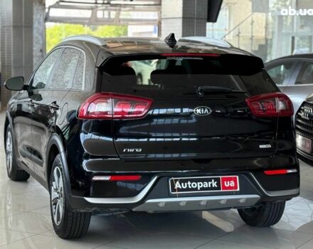 Черный Киа Niro, объемом двигателя 1.6 л и пробегом 65 тыс. км за 18190 $, фото 6 на Automoto.ua