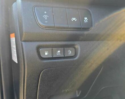 Чорний Кіа Niro, об'ємом двигуна 1.6 л та пробігом 140 тис. км за 19900 $, фото 14 на Automoto.ua