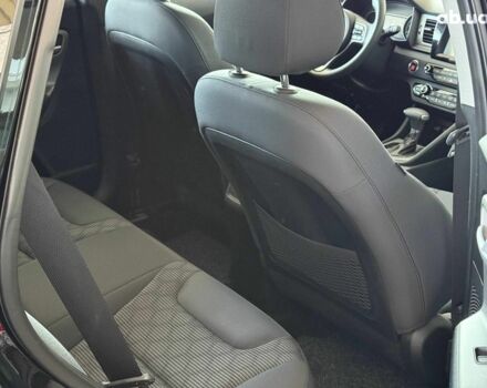 Черный Киа Niro, объемом двигателя 1.6 л и пробегом 65 тыс. км за 18190 $, фото 17 на Automoto.ua
