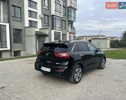 Киа Niro 2018 в Черткове на Automoto.ua Черный Киа Niro, объемом двигателя 0 л и пробегом 209 тыс. км за 17200 $, фото 9 на Automoto.ua