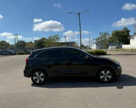 Черный Киа Niro, объемом двигателя 1.6 л и пробегом 43 тыс. км за 9000 $, фото 4 на Automoto.ua