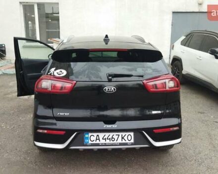 Черный Киа Niro, объемом двигателя 1.6 л и пробегом 57 тыс. км за 13900 $, фото 4 на Automoto.ua