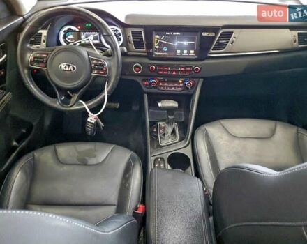 Черный Киа Niro, объемом двигателя 1.58 л и пробегом 63 тыс. км за 1500 $, фото 7 на Automoto.ua