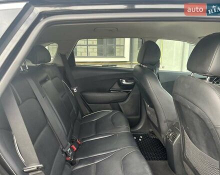 Киа Niro 2018 в Черткове на Automoto.ua Черный Киа Niro, объемом двигателя 0 л и пробегом 209 тыс. км за 17200 $, фото 15 на Automoto.ua