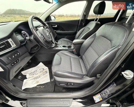Черный Киа Niro, объемом двигателя 1.6 л и пробегом 98 тыс. км за 18999 $, фото 43 на Automoto.ua