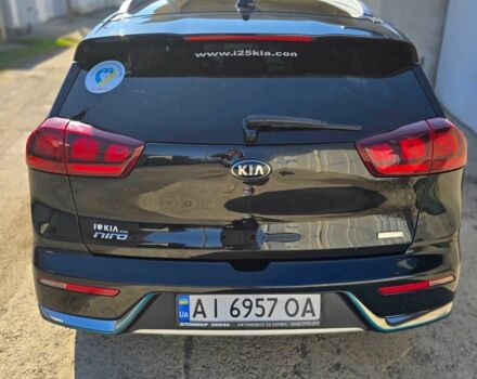 Черный Киа Niro, объемом двигателя 1.6 л и пробегом 140 тыс. км за 17900 $, фото 3 на Automoto.ua