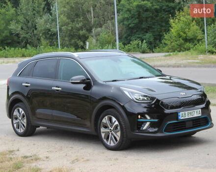 Чорний Кіа Niro, об'ємом двигуна 0 л та пробігом 78 тис. км за 19799 $, фото 13 на Automoto.ua