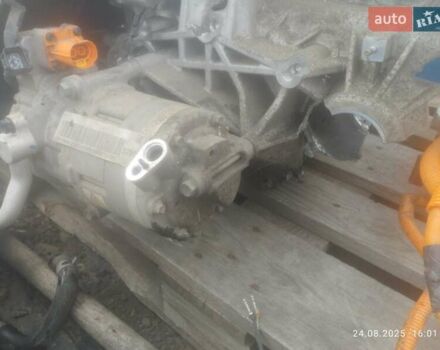 Черный Киа Niro, объемом двигателя 0 л и пробегом 128 тыс. км за 6400 $, фото 31 на Automoto.ua