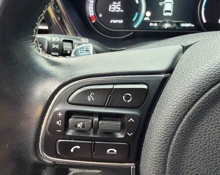 Чорний Кіа Niro, об'ємом двигуна 0 л та пробігом 165 тис. км за 18800 $, фото 24 на Automoto.ua