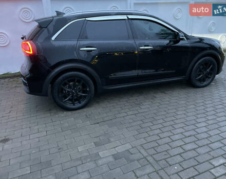 Черный Киа Niro, объемом двигателя 0 л и пробегом 207 тыс. км за 18500 $, фото 3 на Automoto.ua