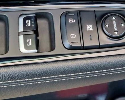 Черный Киа Niro, объемом двигателя 0 л и пробегом 89 тыс. км за 19899 $, фото 70 на Automoto.ua