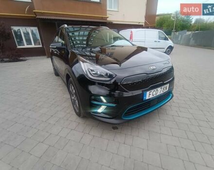 Черный Киа Niro, объемом двигателя 0 л и пробегом 156 тыс. км за 16999 $, фото 1 на Automoto.ua
