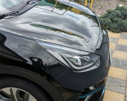 Чорний Кіа Niro, об'ємом двигуна 0 л та пробігом 130 тис. км за 16900 $, фото 5 на Automoto.ua