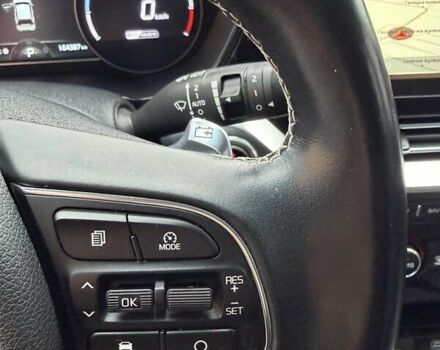 Чорний Кіа Niro, об'ємом двигуна 0 л та пробігом 165 тис. км за 18800 $, фото 23 на Automoto.ua