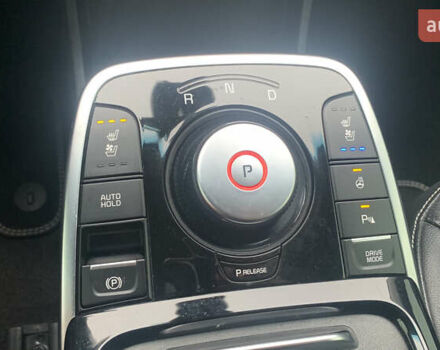 Чорний Кіа Niro, об'ємом двигуна 0 л та пробігом 159 тис. км за 17999 $, фото 7 на Automoto.ua