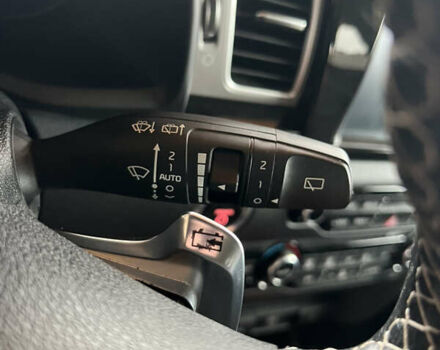 Чорний Кіа Niro, об'ємом двигуна 0 л та пробігом 138 тис. км за 17900 $, фото 19 на Automoto.ua