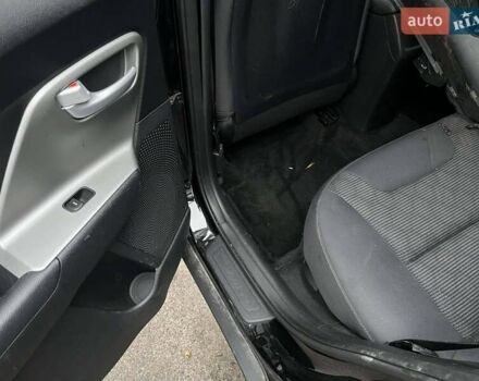Черный Киа Niro, объемом двигателя 1.6 л и пробегом 233 тыс. км за 8400 $, фото 13 на Automoto.ua