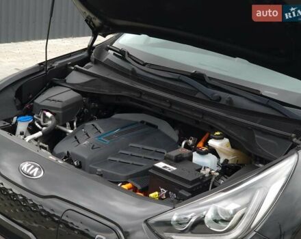 Черный Киа Niro, объемом двигателя 0 л и пробегом 113 тыс. км за 18200 $, фото 15 на Automoto.ua