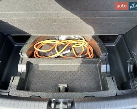 Киа Niro 2019 в Виннице на Automoto.ua Черный Киа Niro, объемом двигателя 0 л и пробегом 108 тыс. км за 15900 $, фото 8 на Automoto.ua