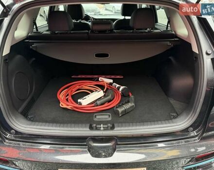 Чорний Кіа Niro, об'ємом двигуна 0 л та пробігом 165 тис. км за 18800 $, фото 29 на Automoto.ua