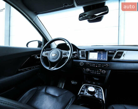 Черный Киа Niro, объемом двигателя 0 л и пробегом 31 тыс. км за 15500 $, фото 22 на Automoto.ua