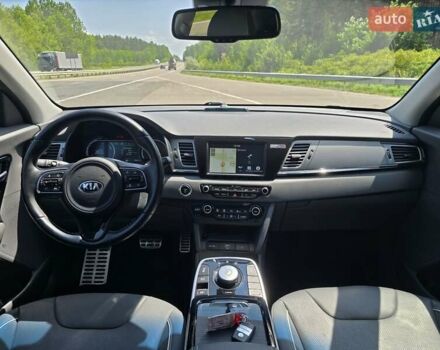 Черный Киа Niro, объемом двигателя 0 л и пробегом 69 тыс. км за 19399 $, фото 70 на Automoto.ua