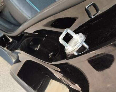 Чорний Кіа Niro, об'ємом двигуна 0 л та пробігом 154 тис. км за 22000 $, фото 56 на Automoto.ua