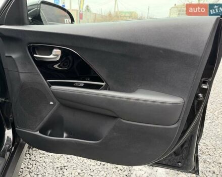Чорний Кіа Niro, об'ємом двигуна 0 л та пробігом 165 тис. км за 18800 $, фото 33 на Automoto.ua